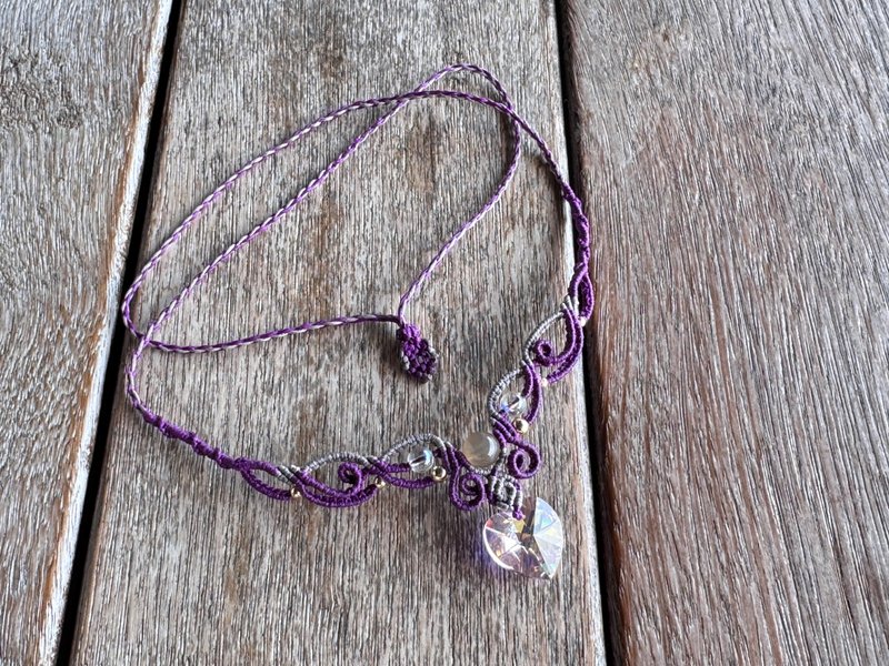 240728 Macrame Swarovski 编织 颈链 - 项链 - 半宝石 紫色
