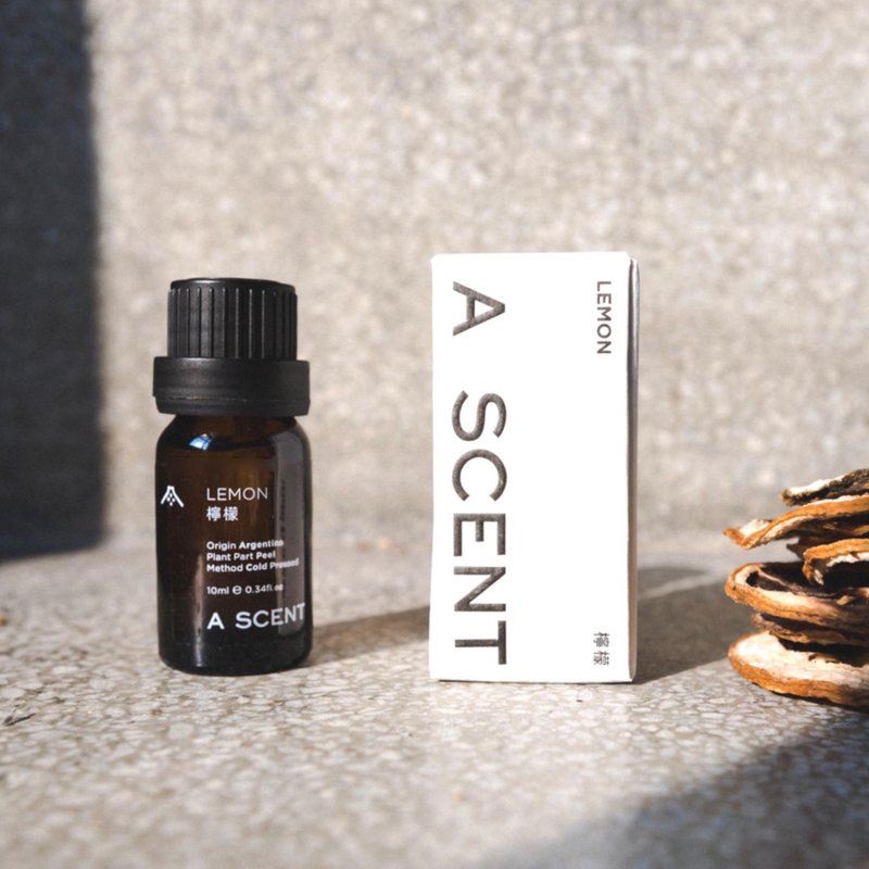 柠檬精油 10ml - 香薰/精油/线香 - 精油 黄色