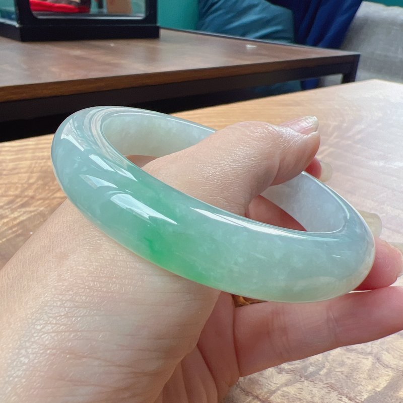 冰种飘阳绿翡翠平安镯手镯 | 19围 | 天然缅甸玉翡翠A货 | 送礼 - 手链/手环 - 玉石 绿色