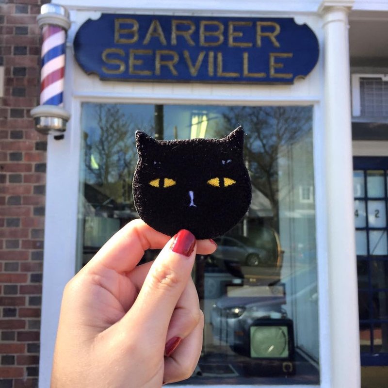 阿喵理发厅 - 坏猫咪绣花别针 - 胸针 - 绣线 黑色