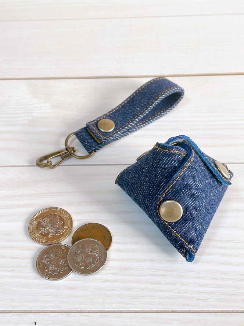 冈山牛仔布 金字塔造型 零钱包 钥匙圈 吊绳 靛蓝色 - 零钱包 - 棉．麻 蓝色