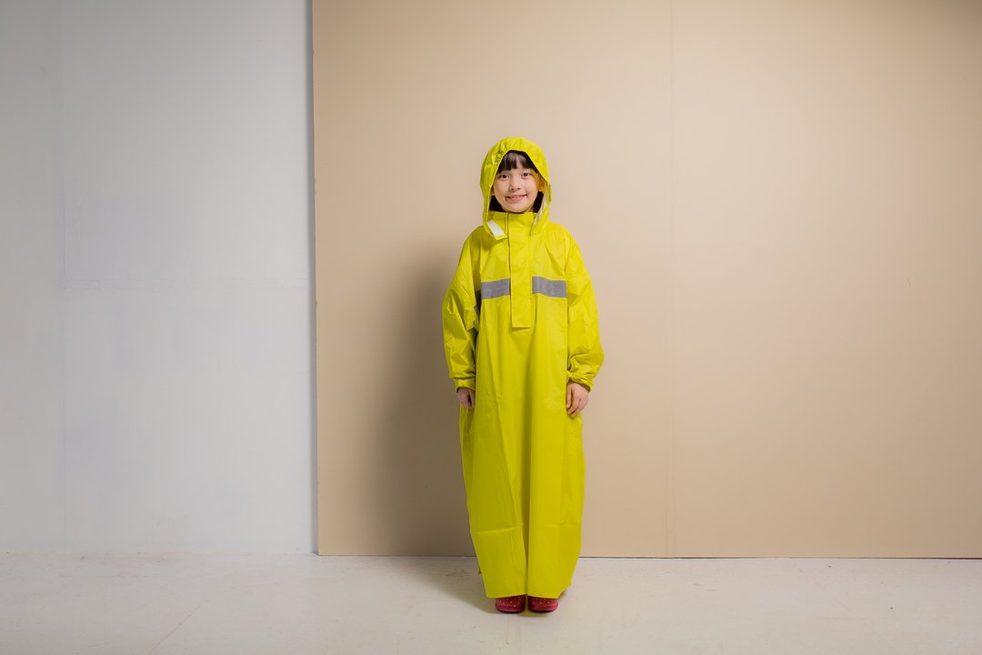 儿童顶峰背包款太空式雨衣-芥末黄 - 雨伞/雨衣 - 防水材质 黄色