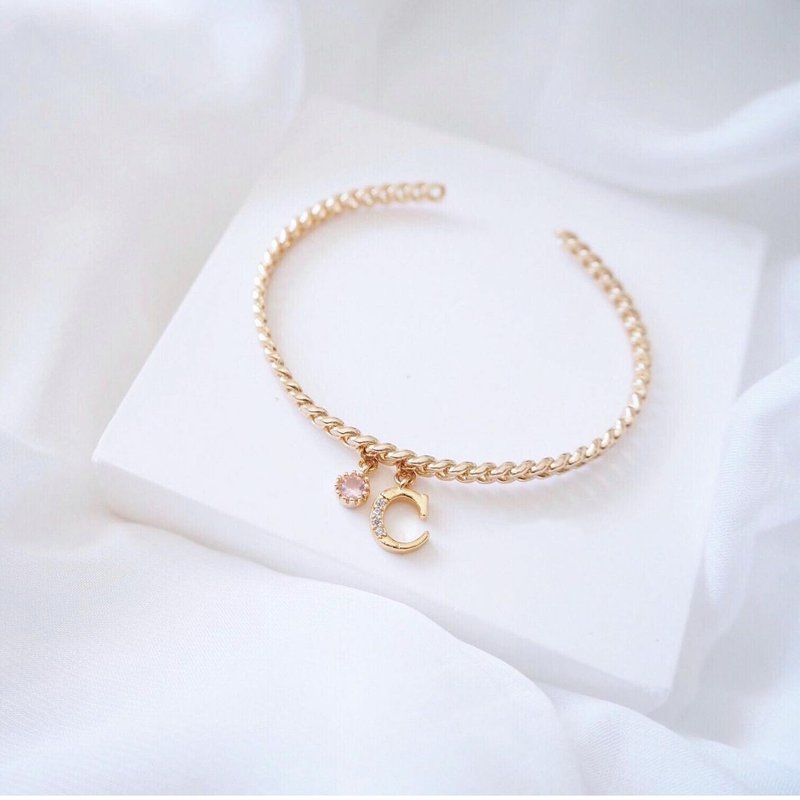 姊妹礼物 生日礼物 高贵 简约 彩石 英文字母 手镯 定制化 定制 - 手链/手环 - 其他金属 白色