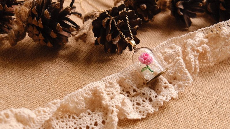 鈎针编织 小王子花瓶颈链 - 项链 - 棉．麻 