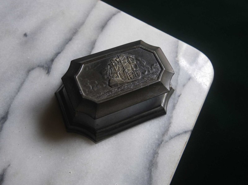 【老时光 OLD-TIME】早期日本制船用铜制牛奶玻璃菸灰缸 - 收纳用品 - 其他材质 