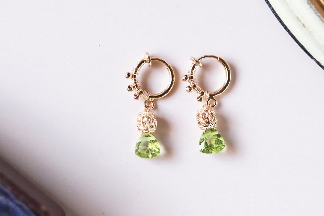 Earrings & Clip-On colore Peridot - 耳环/耳夹 - 半宝石 绿色