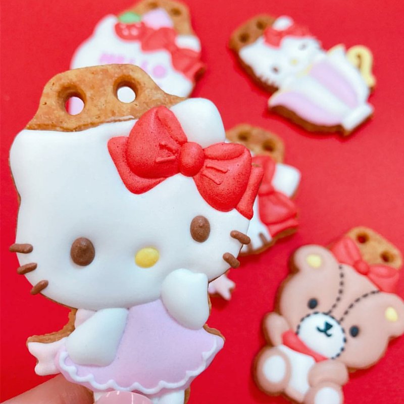【Pinkoi x Sanrio】正版/Hello Kitty猫/收涎饼干/甜点造型/定制 - 手工饼干 - 其他材质 