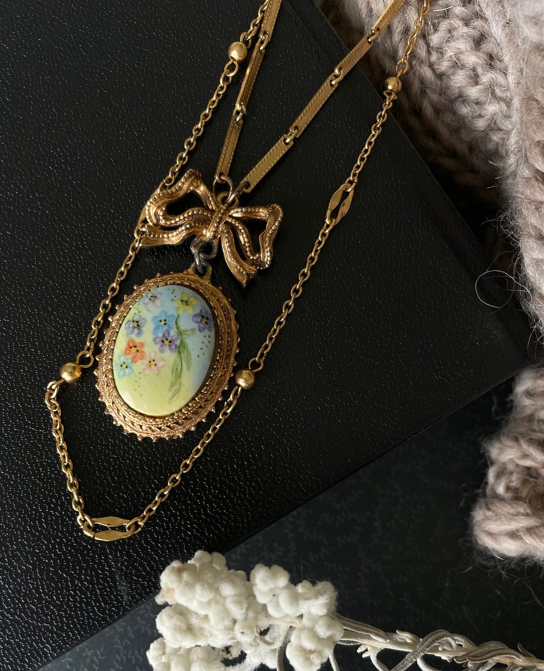 古董复古金色雕花陶瓷蝴蝶结项链双链Florenza 少见款 N106 - 项链 - 其他金属 金色
