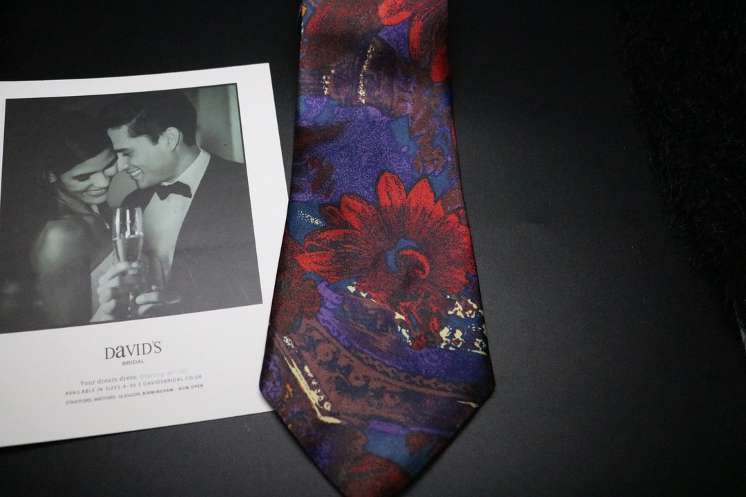 紫红色复古花卉领带/真丝潮人necktie - 领带/领带夹 - 丝．绢 多色