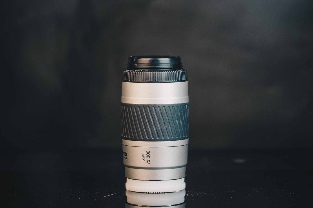 Minolta AF ZOOM 75-300mm f4.5-5.6 - 相机 - 其他金属 黑色