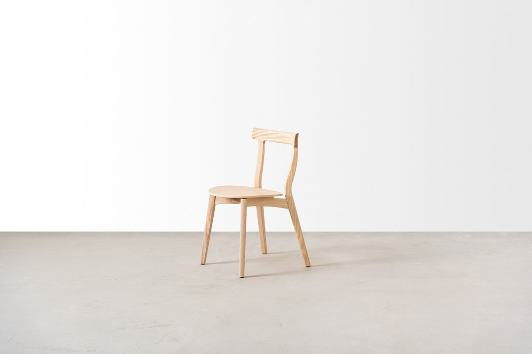 燕椅 Hirundo Chair / 梣木 - 椅子/沙发 - 木头 卡其色
