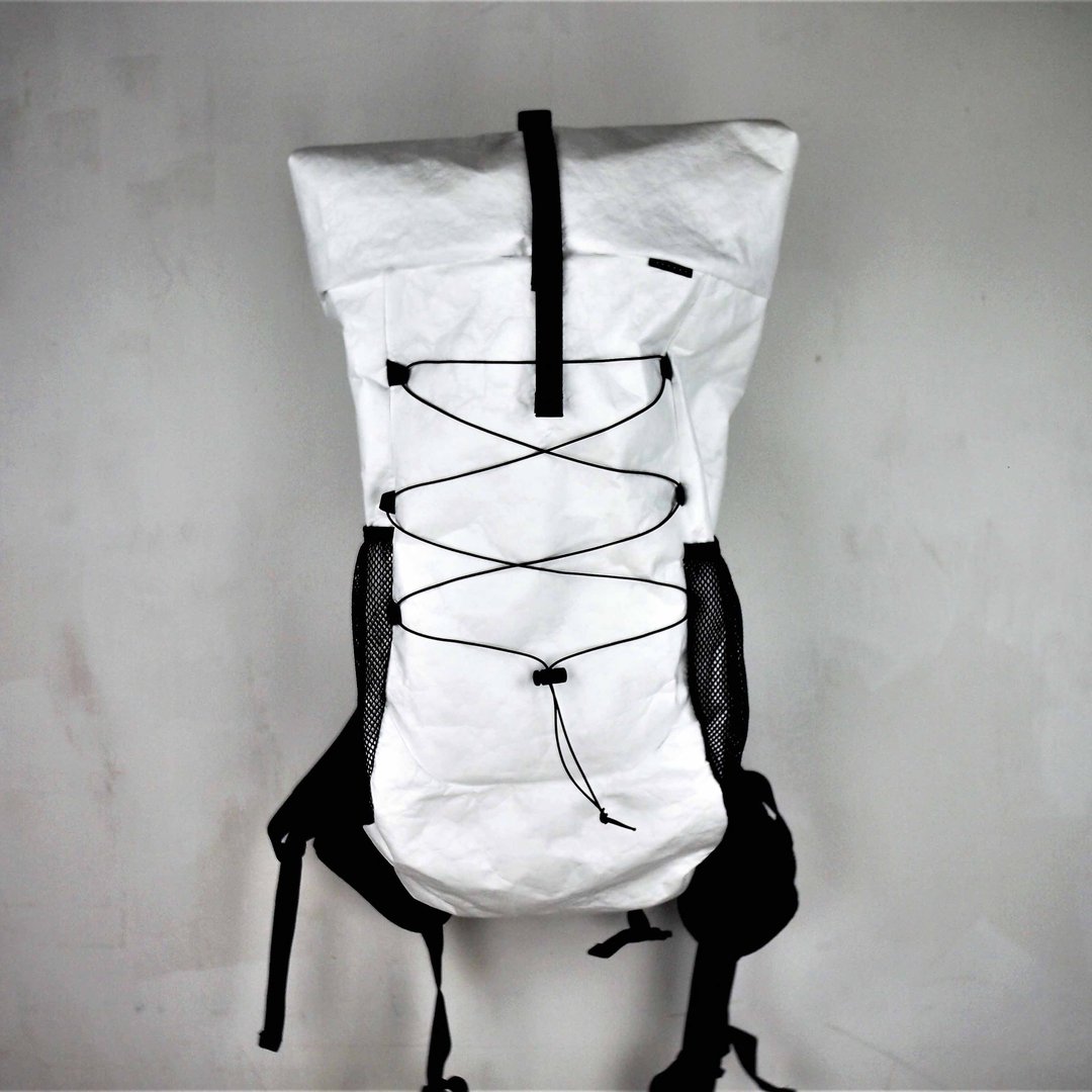 6dots Tyvek 登山包 40L 55L背包 过夜 露营 登山 大 容量 (白) - 后背包/双肩包 - 防水材质 白色
