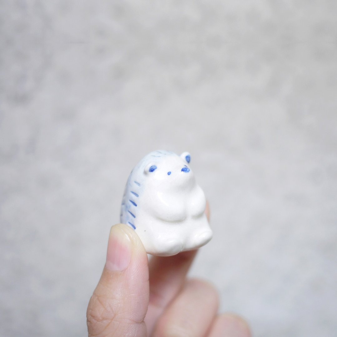 矿物森林微小生物 刺猬 摆饰 宁静蓝 / 灰阶黑 二色 - 摆饰 - 瓷 蓝色