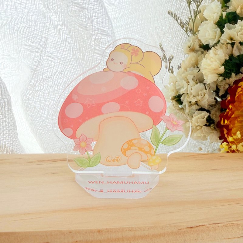 原创插画小立牌 - 禾姆小蘑菇童话森林 (5x5cm / 办公桌装饰) - 摆饰 - 压克力 