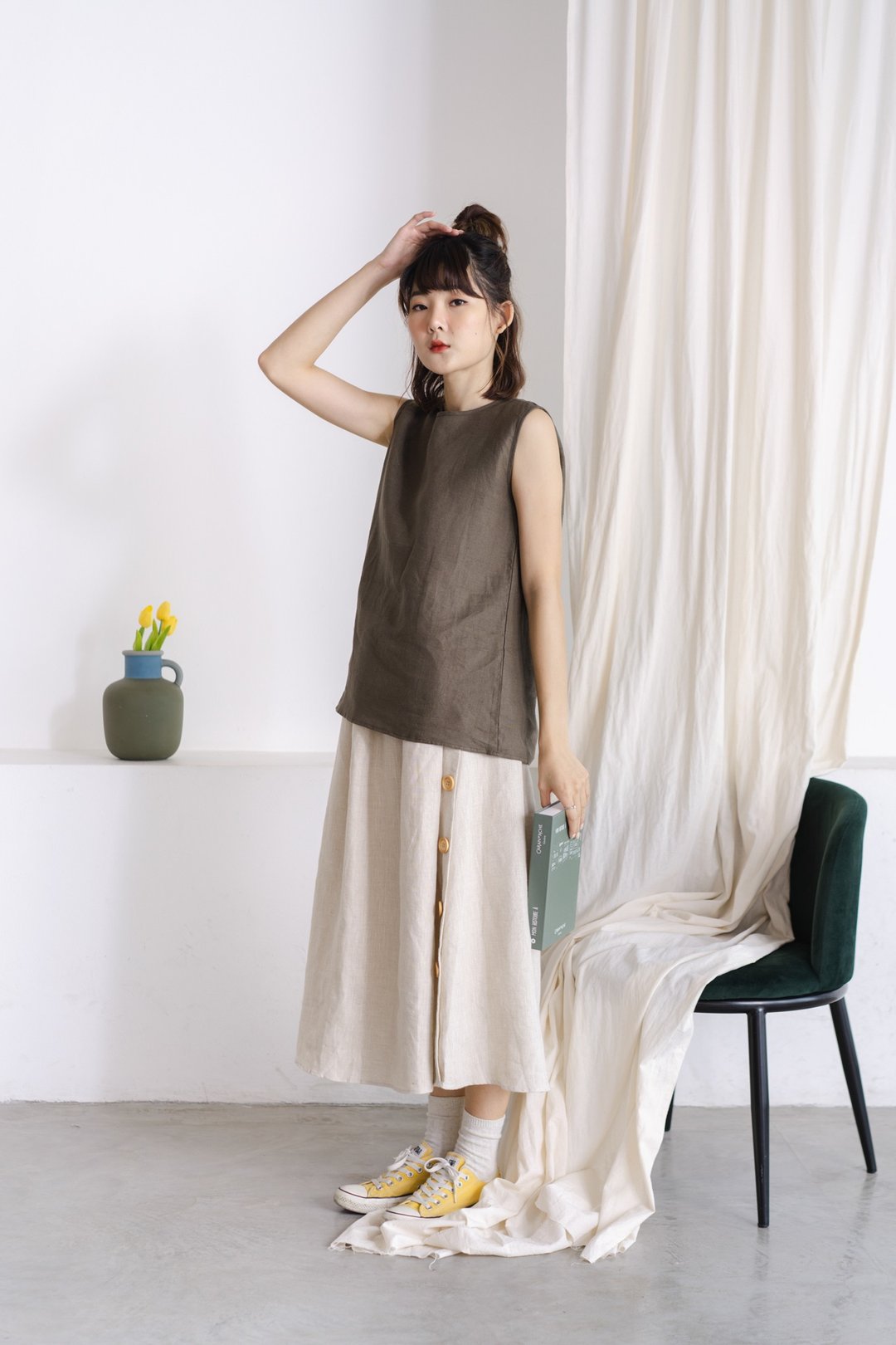 Linen Sleeveless Blouse with Back Side Pleated - Seaweed Green - 女装上衣 - 亚麻 绿色
