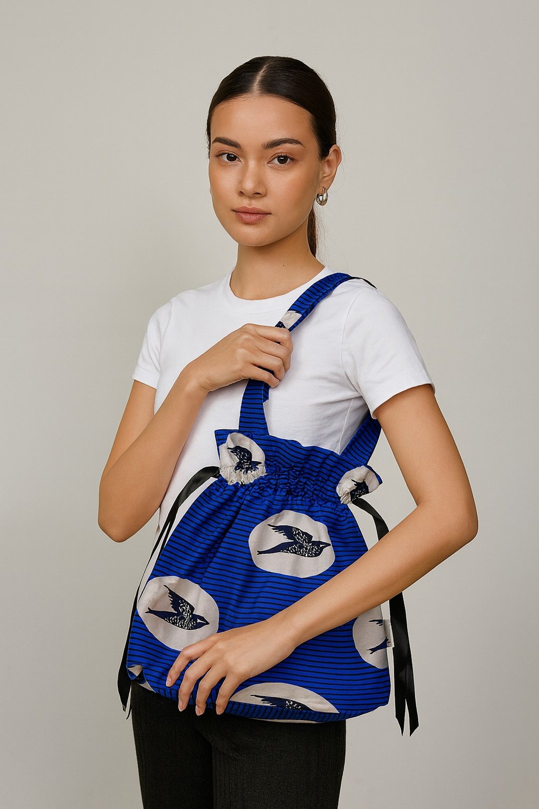 African print drawstring bag, shoulder bag, Ribbon drawstring bag Tote bag Gifts - 束口袋双肩包 - 棉 蓝色