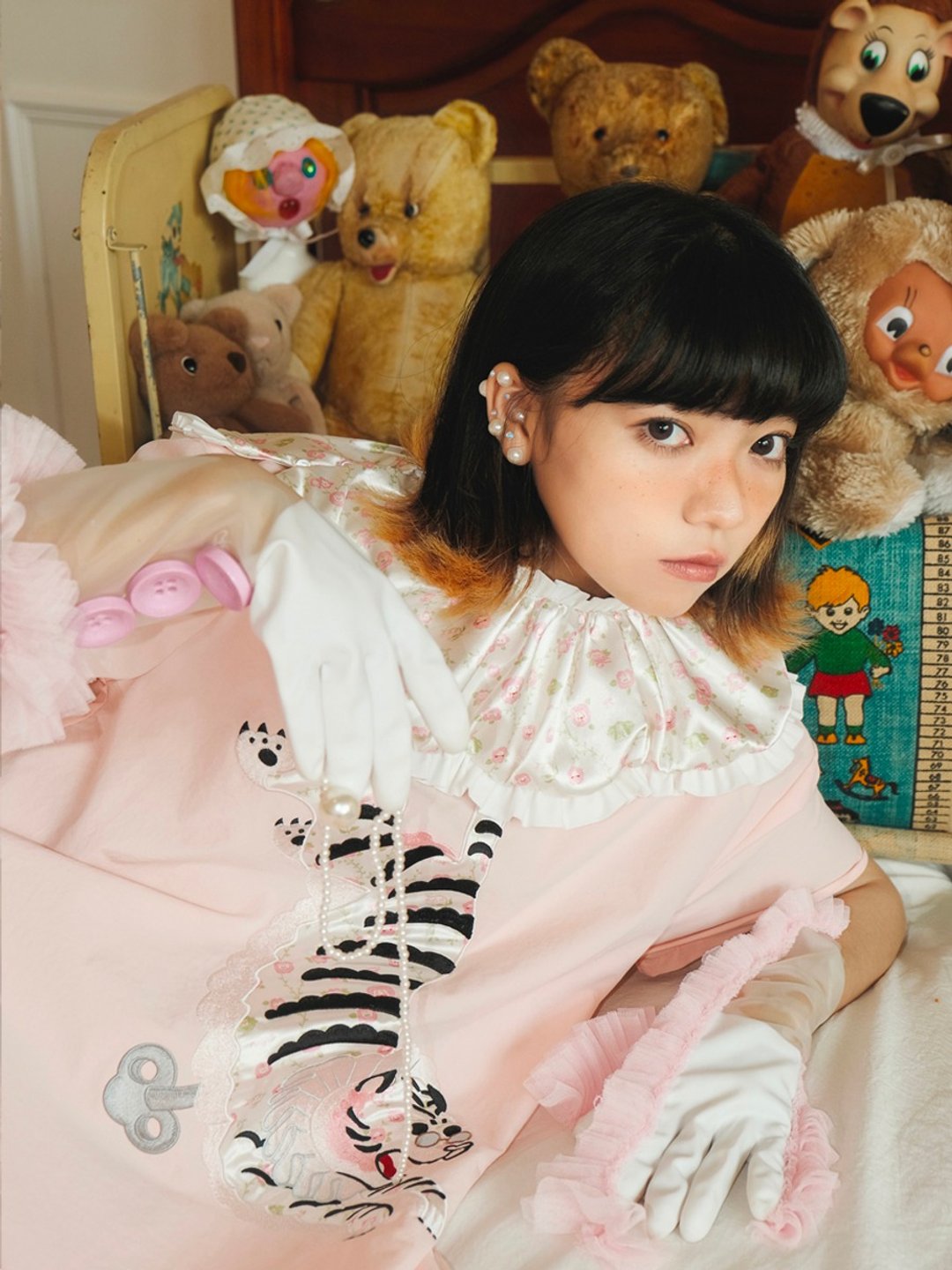 Meugler牛稠岛 复古玩具馆 少女感光泽假领子 - 其他 - 聚酯纤维 粉红色