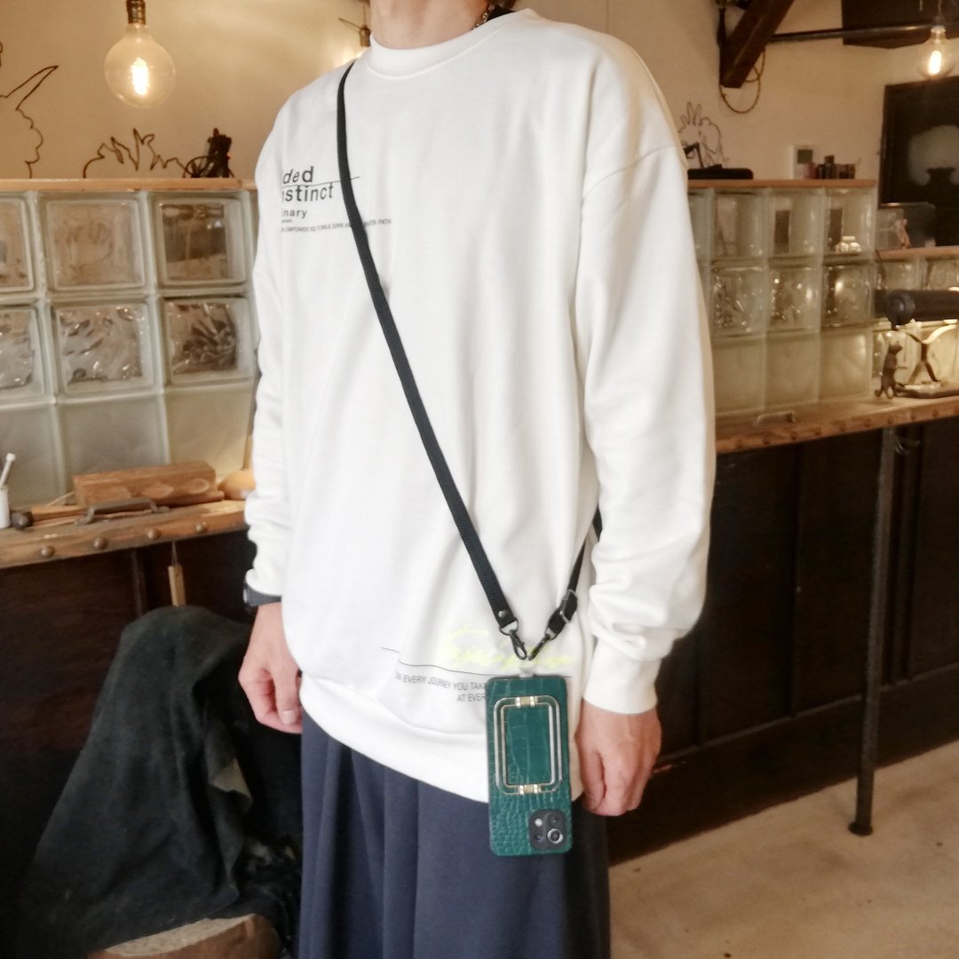Recommended for men. Fashionable design Black color shoulder strap for everyday use (A) Wide smartphone strap with adjustable length - 手机配件 - 丝．绢 黑色