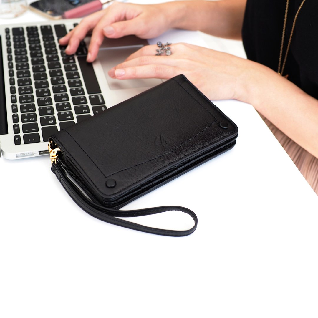 Kylie (Black) : Medium wallet, Cow Leather wallet, Black wallet - 皮夹/钱包 - 真皮 黑色