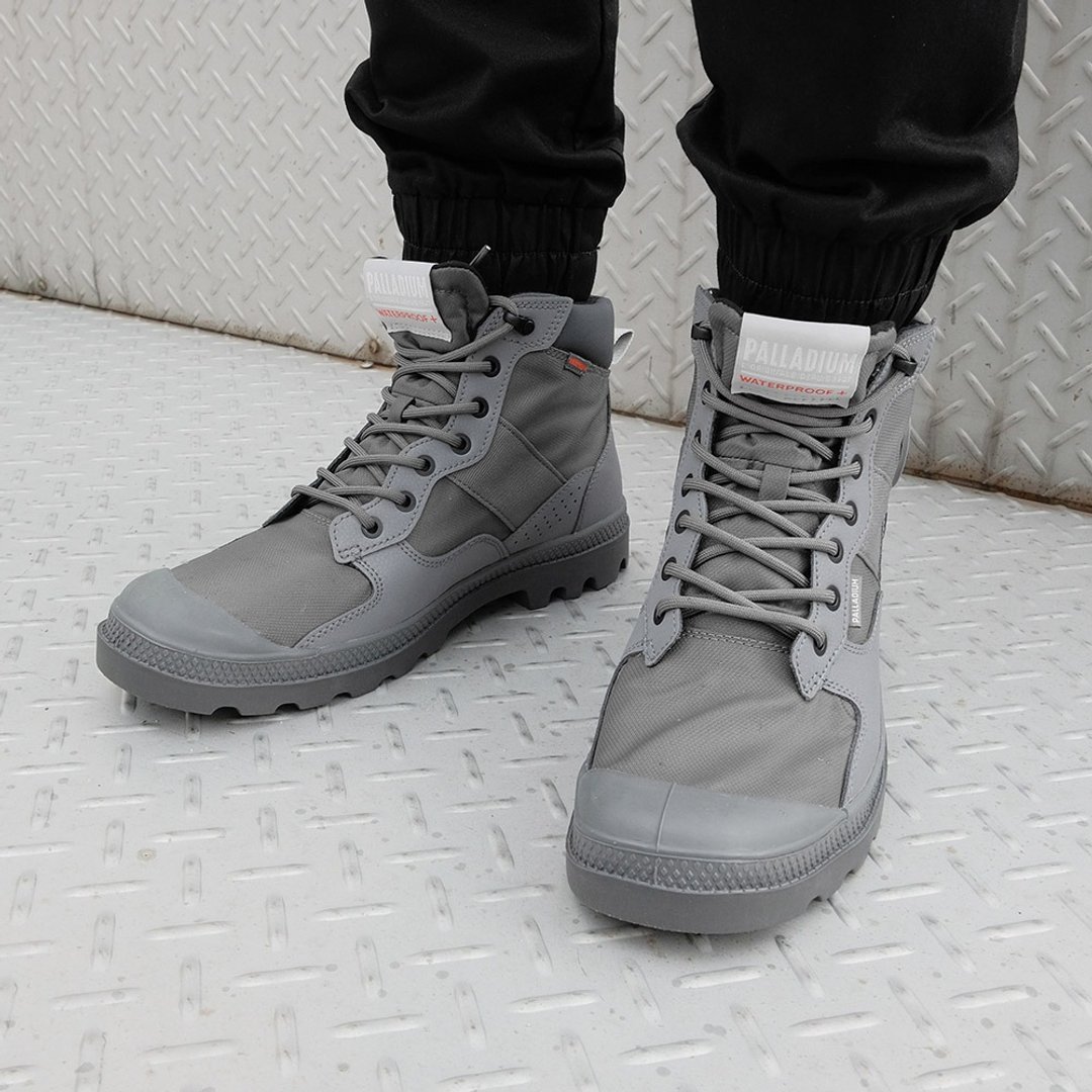 PALLADIUM 牛巴戈皮革针织帆布结合 防水军靴06845 - 男款靴子 - 防水材质 