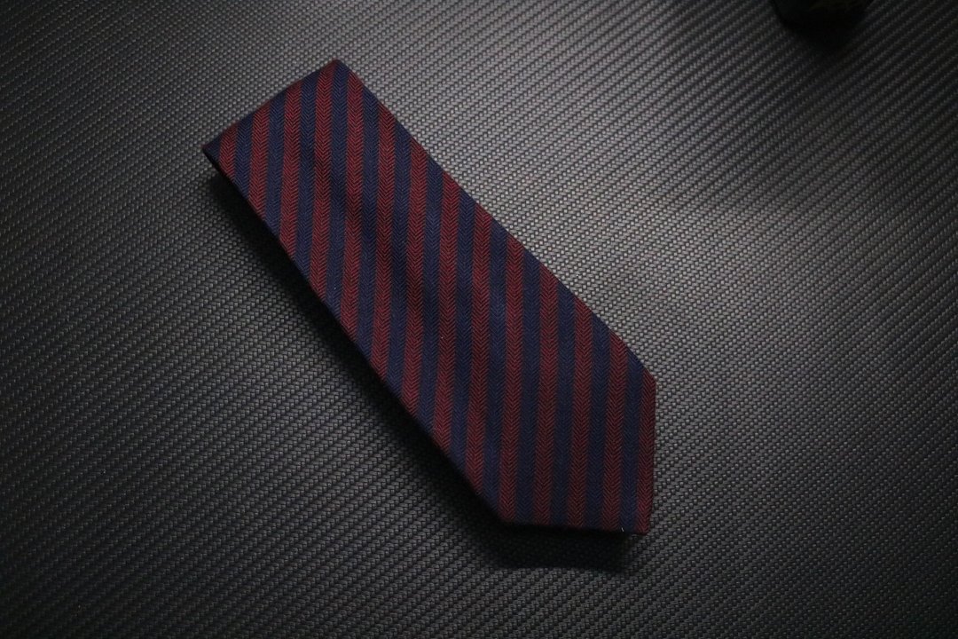 酒红加蓝条纹领带/商务精英百搭羊毛necktie - 领带/领带夹 - 羊毛 多色