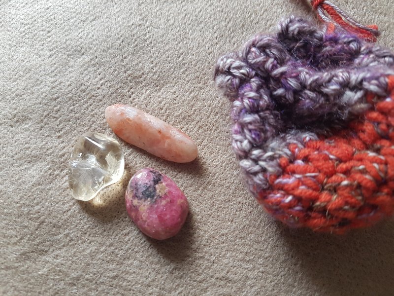 口袋能量石系列 大地之歌-矿袋+矿石 黄水晶/太阳石/红纹石 - 其他 - 棉．麻 橘色