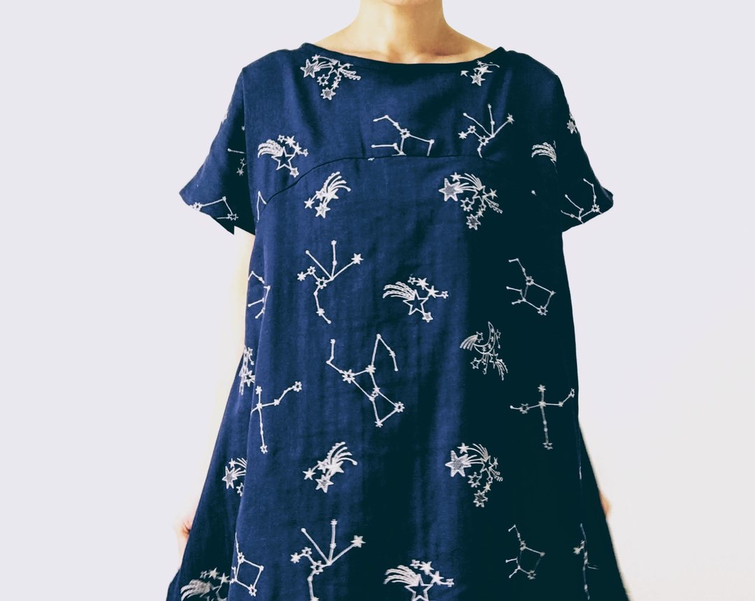embroidery　constellation　one-piece　dress - 洋装/连衣裙 - 棉 黑色