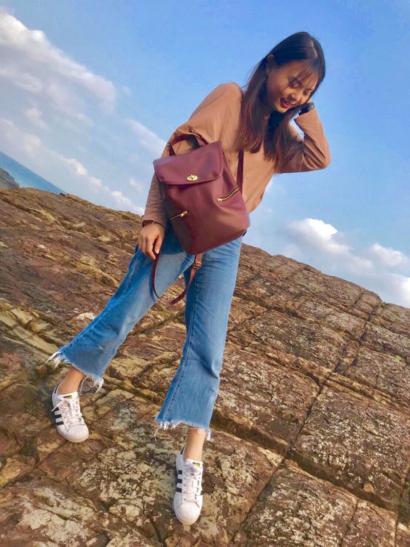 【C.L.M】纯素皮革/台湾制作/格拉斯后背包-砖红 - 后背包/双肩包 - 防水材质 