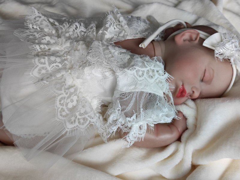 新生女孩第一次拍照时穿的蕾丝连身衣 - 婴儿饰品 - 其他材质 多色