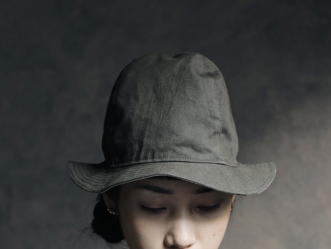 OMAKE Omabow mountain hat 双面戴 卡其绿x浅米 - 帽子 - 棉．麻 绿色