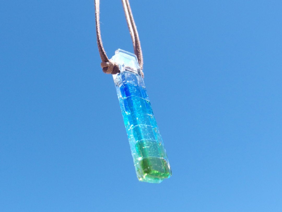 Mt. Fuji Rainbow Color Glass (Niji [Fuji]) Necklace [Made to order] - 项链 - 玻璃 多色