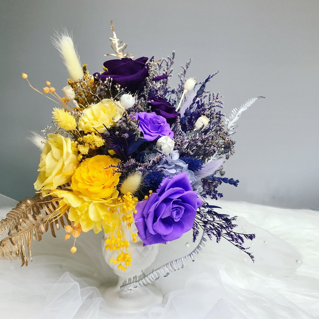永生玫瑰花 古典半半撞色桌花 / 乔迁升迁送礼 / 接待桌花 - 干燥花/捧花 - 植物．花 
