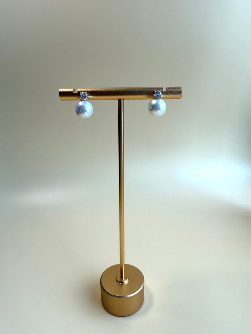 雪映 天然淡水珍珠耳環 - 耳环/耳夹 - 珍珠 白色