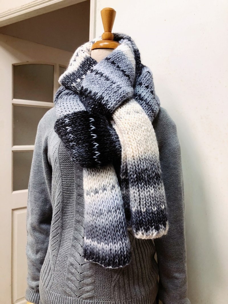 ChiChi手作-森林系简单风-毛线脖围 - 围巾/披肩 - 羊毛 黑色