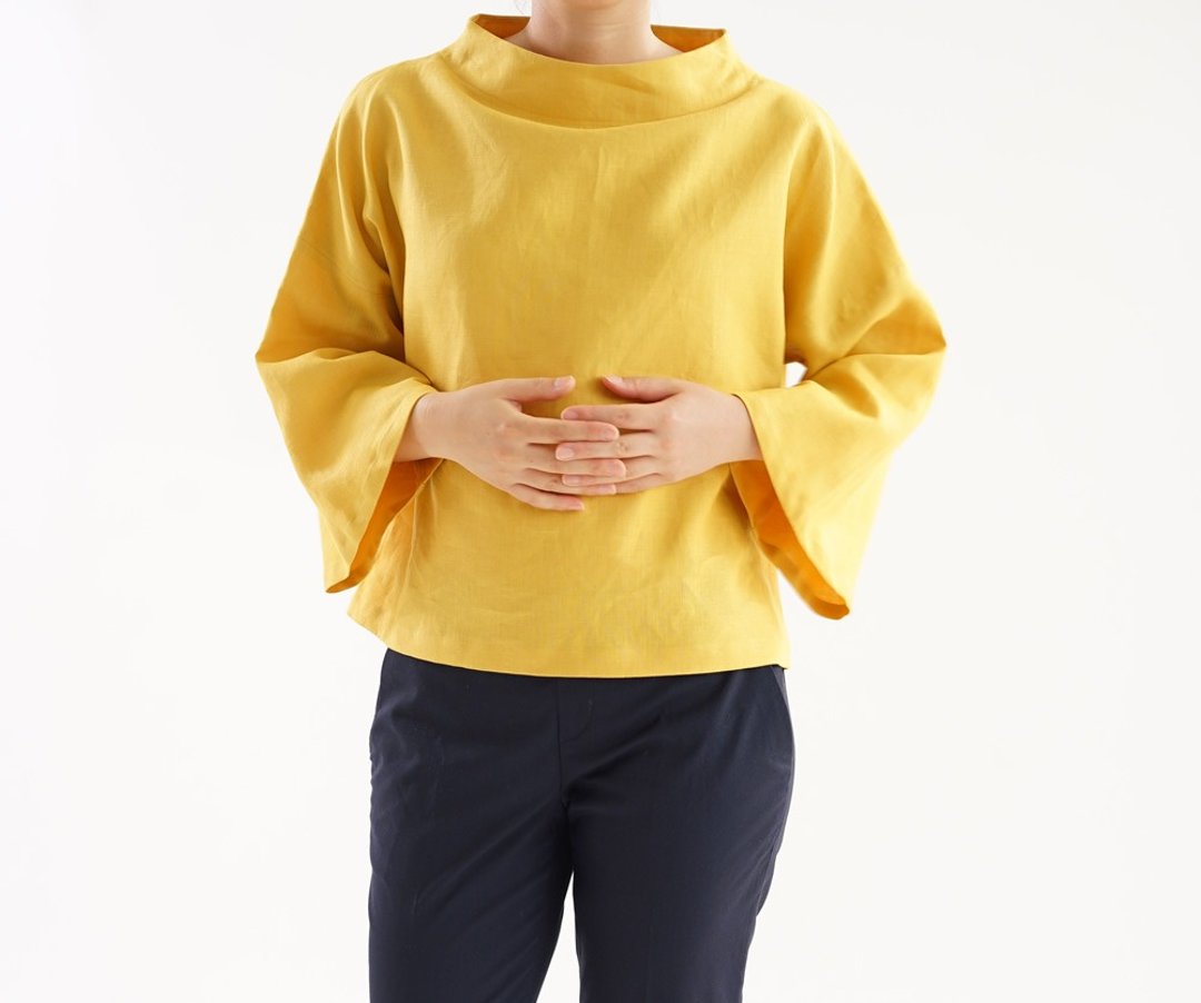 Belgian linen bottle neck bell sleeve tops / chrome yellow t23-8 - 女装上衣 - 棉 黄色