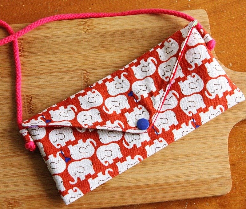 文青风红包收纳袋背袋~万象更新 万用袋 小背包 - 其他 - 棉．麻 红色