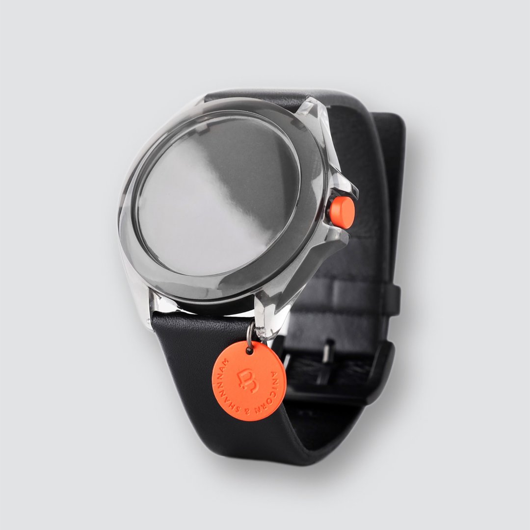 TIME:LESS:NESS - 1810 – The wristwatch 手镯 (透明黑) - 手链/手环 - 树脂 黑色