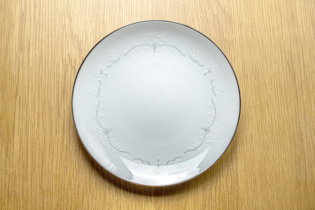 日本Noritake Whitebrook系列 21厘米骨瓷餐盘 中古品 台湾包邮 - 盘子/餐盘/盘架 - 瓷 白色
