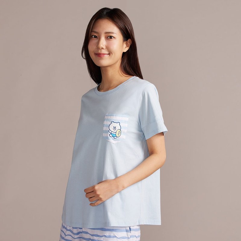 LINE FRIENDS | 假期熊大绣花短袖上衣-浮水蓝 - 女装 T 恤 - 棉 蓝色