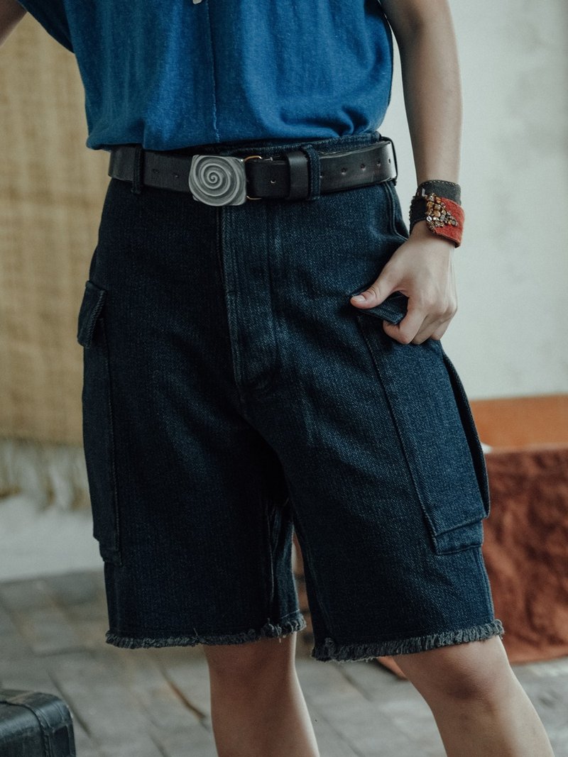 復古靛藍 大兜工裝牛仔短褲 簡約全棉多口袋五分褲 - 女装短裤 - 棉．麻 蓝色