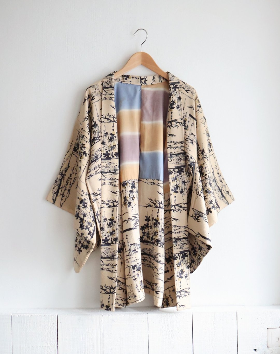 日本制和风山水画印花卡其古着羽织和服外套 - 女装休闲/机能外套 - 聚酯纤维 卡其色