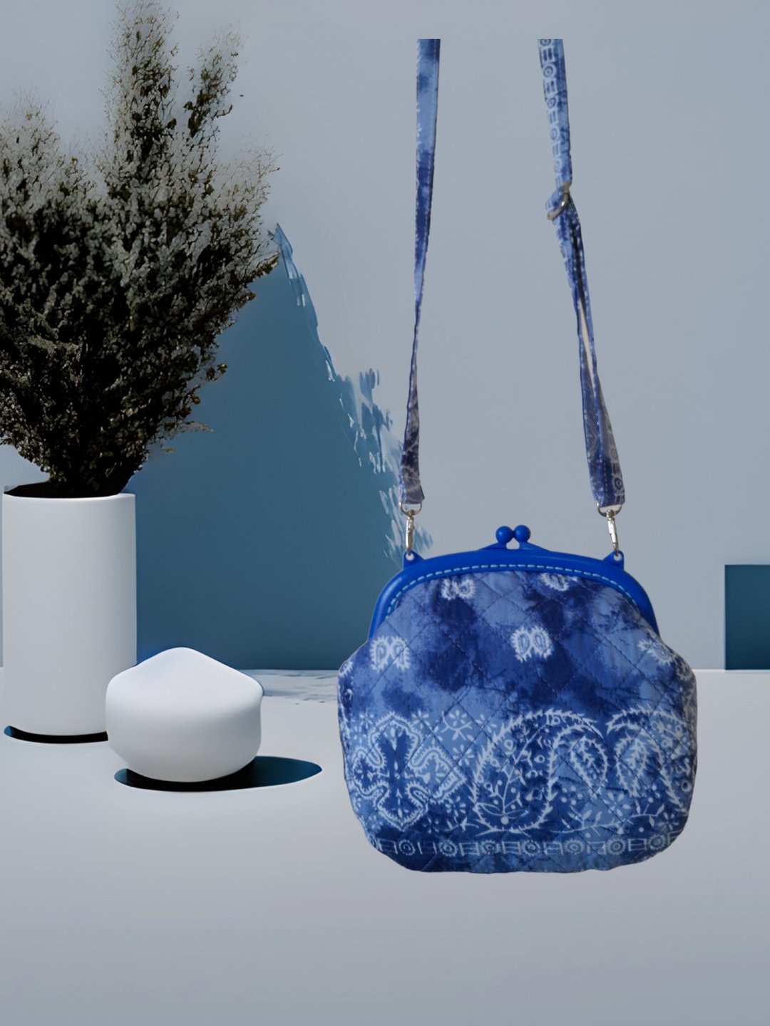 Kisslock cross body bags, Paisley bandana, plastic mouth 16 cm, size 16x16x8 cm. - 手提包/手提袋 - 棉．麻 蓝色