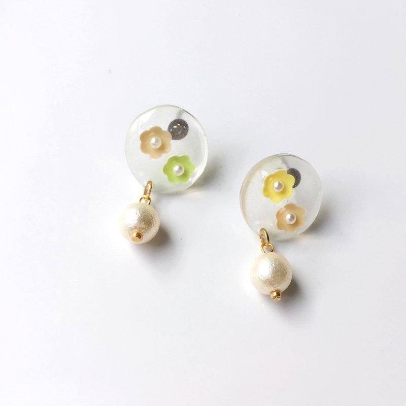 朵朵夹式/针式耳环 - 耳环/耳夹 - 树脂 透明