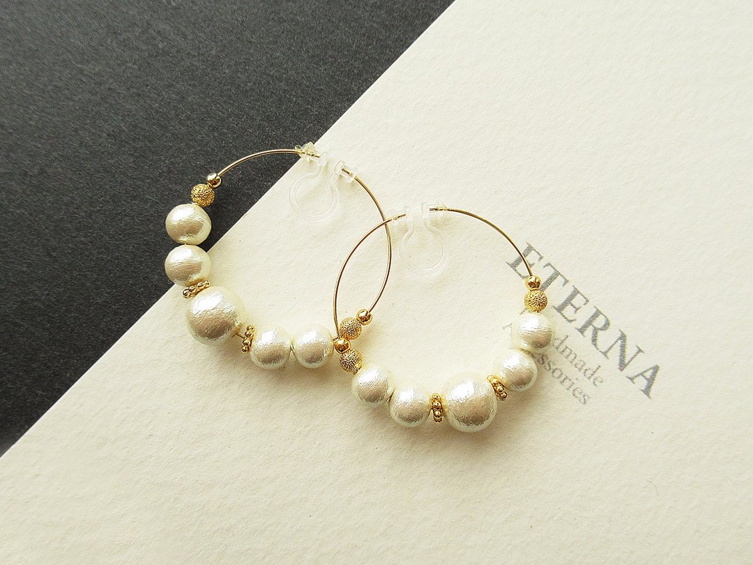 Cotton pearl and Metal Bead clip on earrings  夾式耳環, 無耳洞耳環 - 耳环/耳夹 - 棉 白色