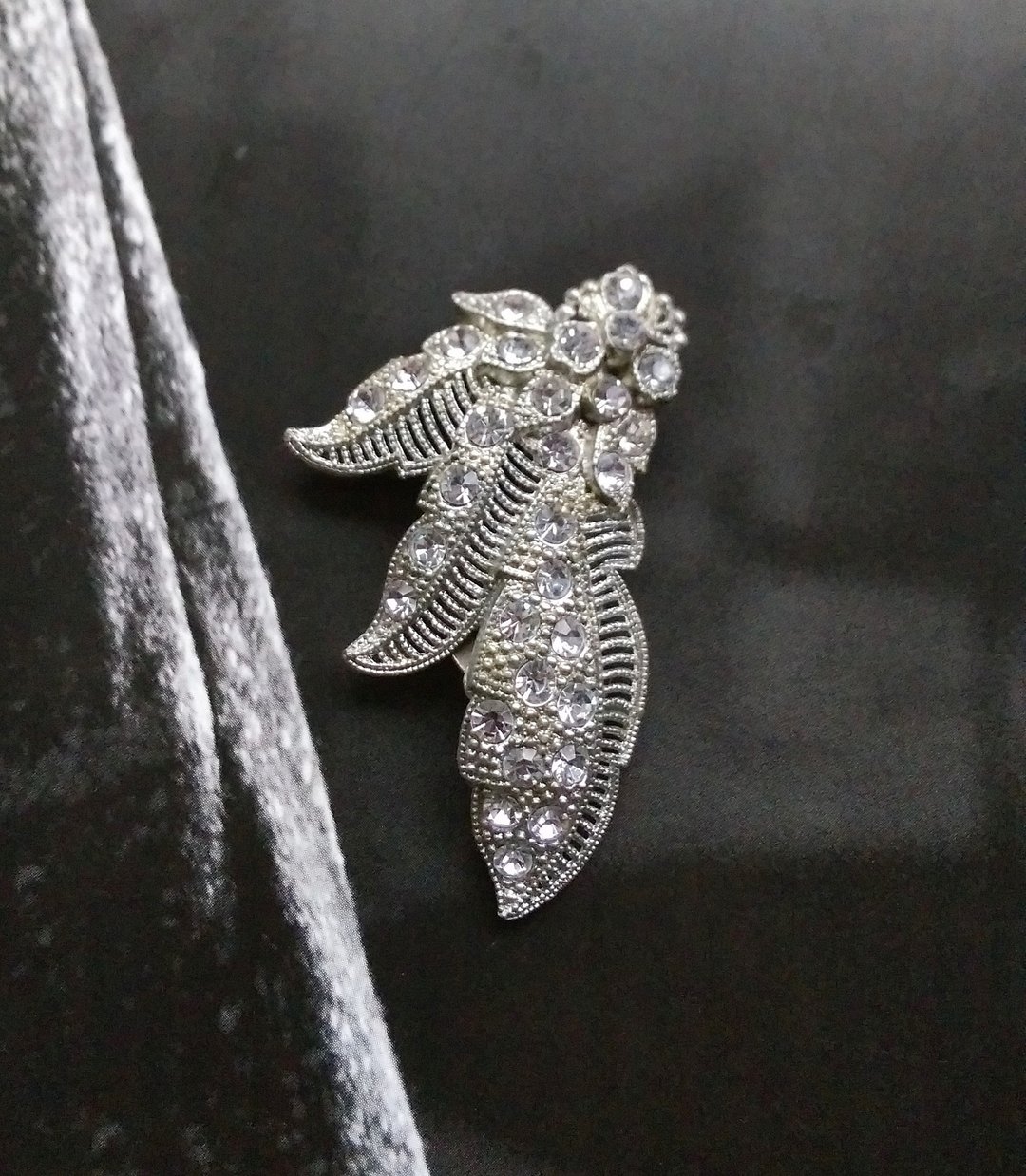 Vintage Jewelry Duettes Dress Clips 篓空毛皮夹 礼服夹 衣裙夹 - 胸针 - 其他金属 金色