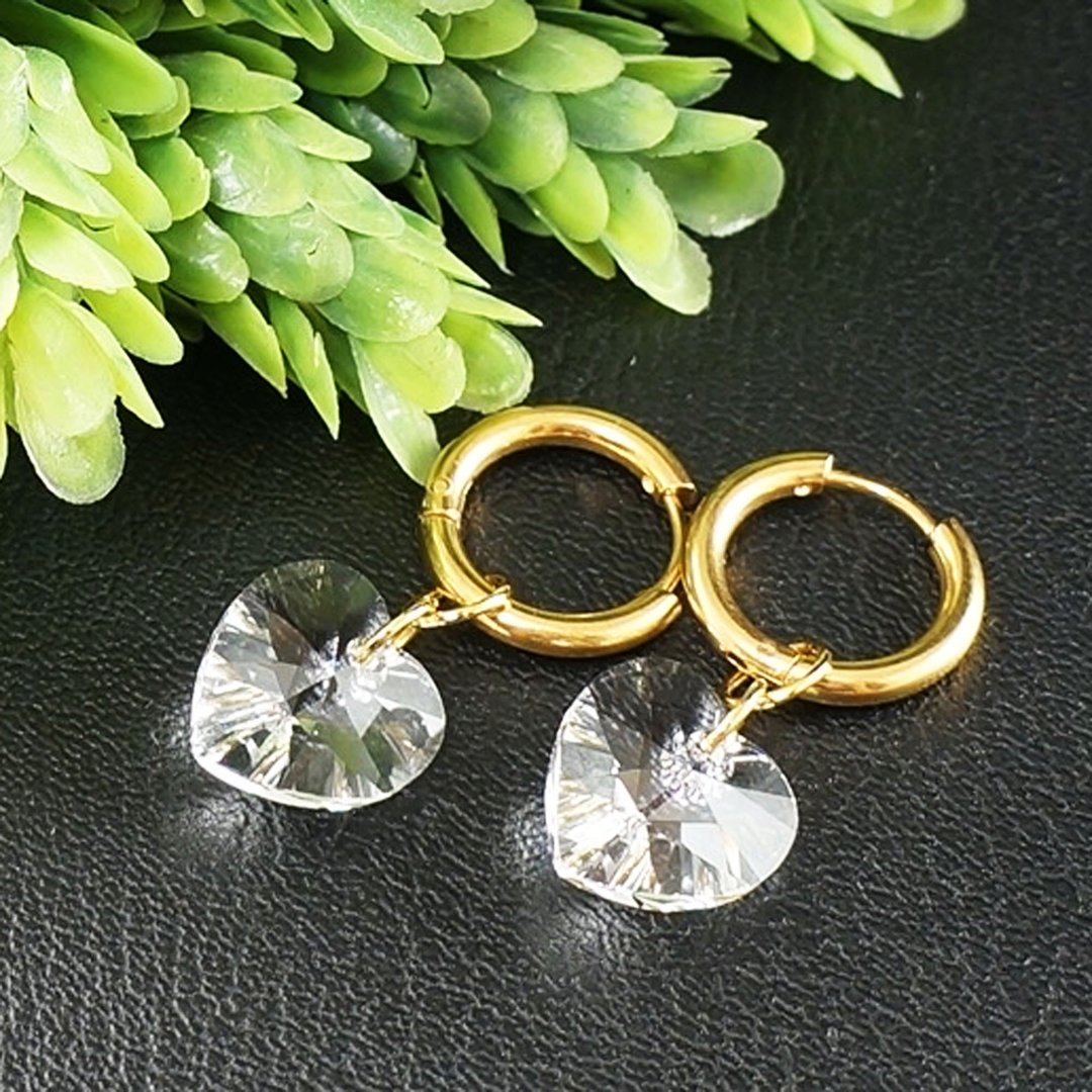 Swarovski 澄澈爱心水晶镀金圆圈耳环 不锈钢圈饰品 - 耳环/耳夹 - 水晶 金色