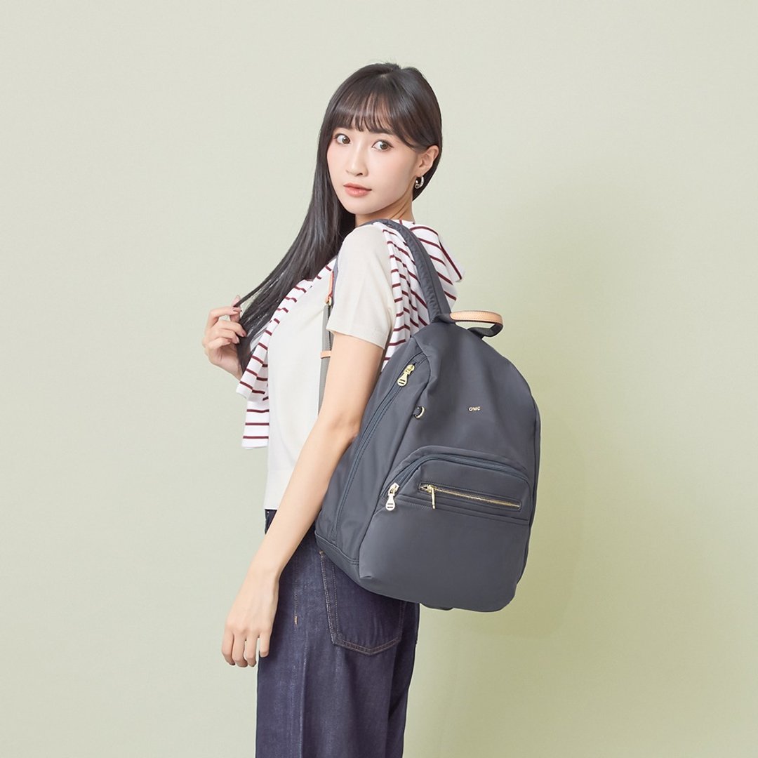 轻盈纾压双侧拉链防盗后背包 03462(大款加宽)-莫兰迪灰 - 后背包/双肩包 - 尼龙 灰色