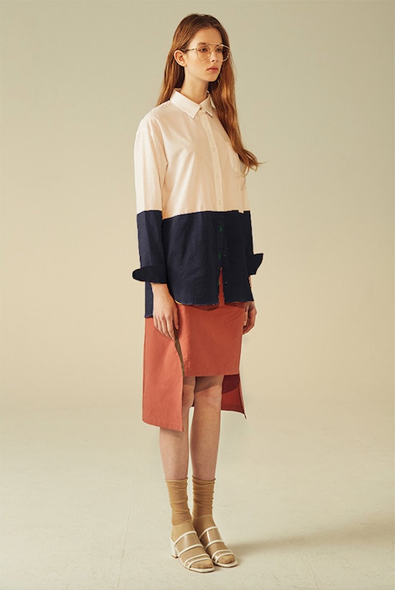 夏季清透撞色衬衫/ 深蓝 - 女装衬衫 - 棉．麻 蓝色