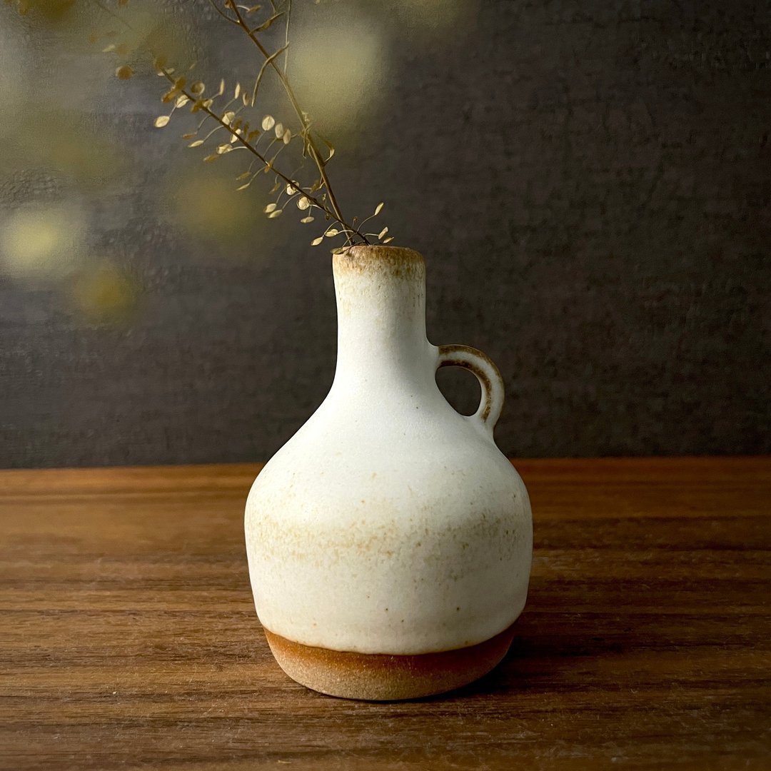 【 小丸花器 】 牛奶瓶样  小花器 花瓶 - 花瓶/陶器 - 陶 白色