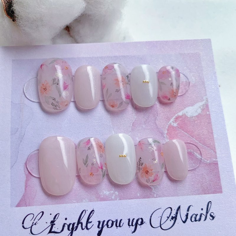 Light you up  甜蜜花园/穿戴甲/订制美甲贴片NA 75 - 指甲油/指甲贴 - 其他材质 粉红色